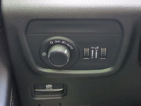 New 2026 Jeep Grand Cherokee Altitude AWD/4WD image 18