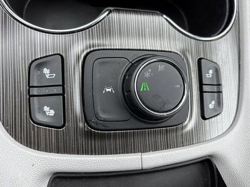 Used 2020 GMC Acadia SLT w/ Driver Alert Package II FWD image 45