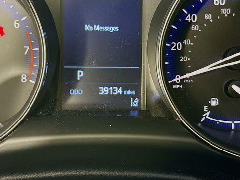 Used 2020 Toyota C-HR XLE image 13