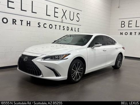 Used 2025 Lexus ES 300h w/ Premium Package FWD image 5