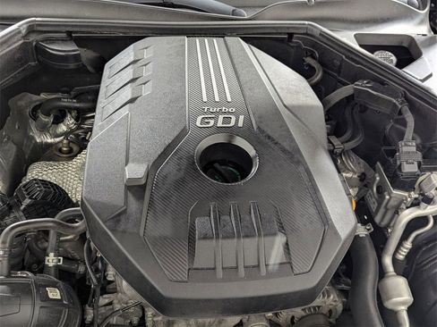 Used 2019 Kia Stinger Base image 10