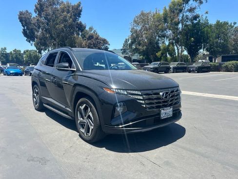 Certified 2024 Hyundai Tucson Limited AWD/4WD image 2