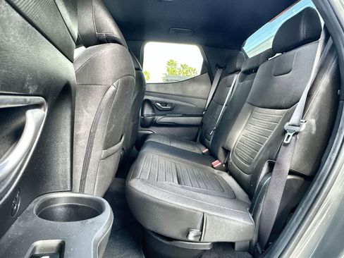 Used 2022 Hyundai Santa Cruz SEL image 4