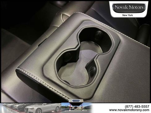 Used 2023 Jeep Grand Cherokee 4WD 4xe w/ Luxury Tech Group II image 14