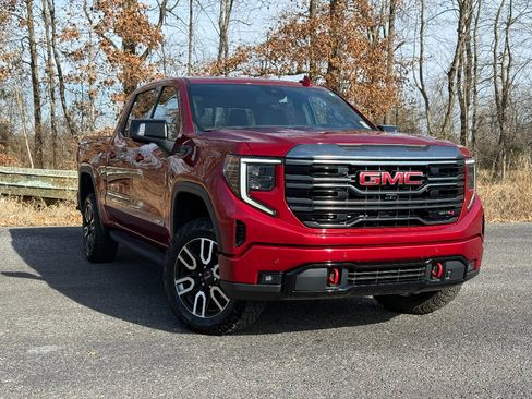 Used 2022 GMC Sierra 1500 AT4 w/ AT4 Premium Package image 14