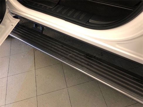 Used 2023 Ford F150 Lariat w/ Equipment Group 502A High image 16