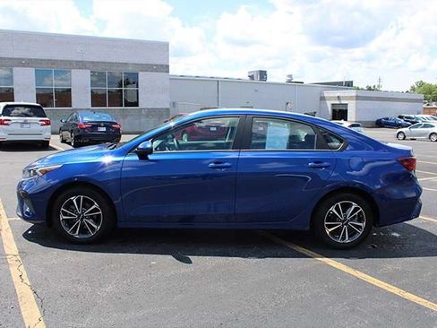 Used 2024 Kia Forte LXS FWD image 7