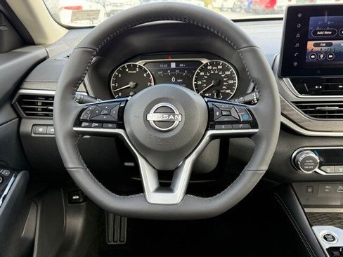New 2025 Nissan Altima 2.5 SL image 22