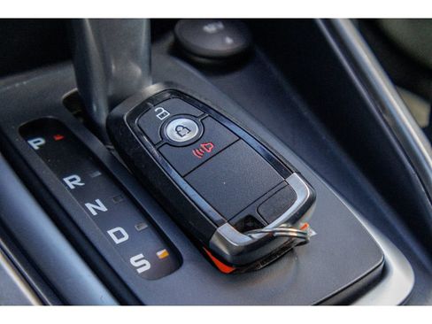 Used 2020 Ford EcoSport SE w/ SE Convenience Package image 28