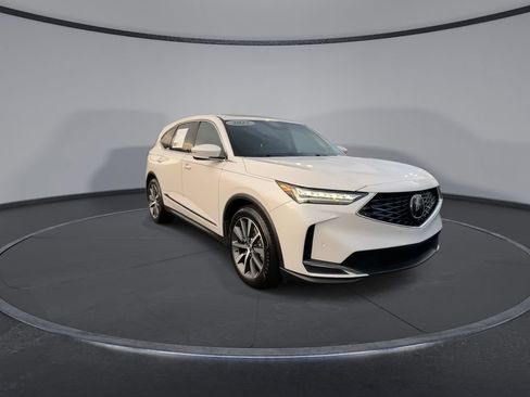 Used 2025 Acura MDX FWD w/ Technology Package image 3