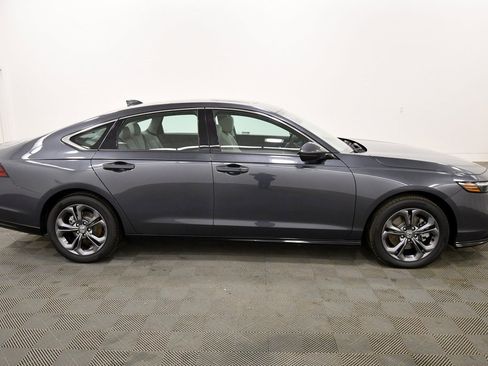 Certified 2024 Honda Accord EX-L image 9