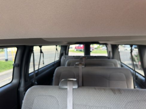 Used 2025 Chevrolet Express 3500 LT w/ LT Preferred Equipment Group RWD image 24