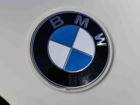 Used 2024 BMW 330i xDrive Sedan w/ M Sport Package AWD/4WD image 31