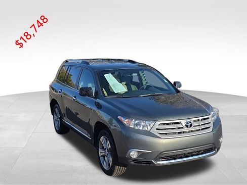 Used 2013 Toyota Highlander Limited image 2