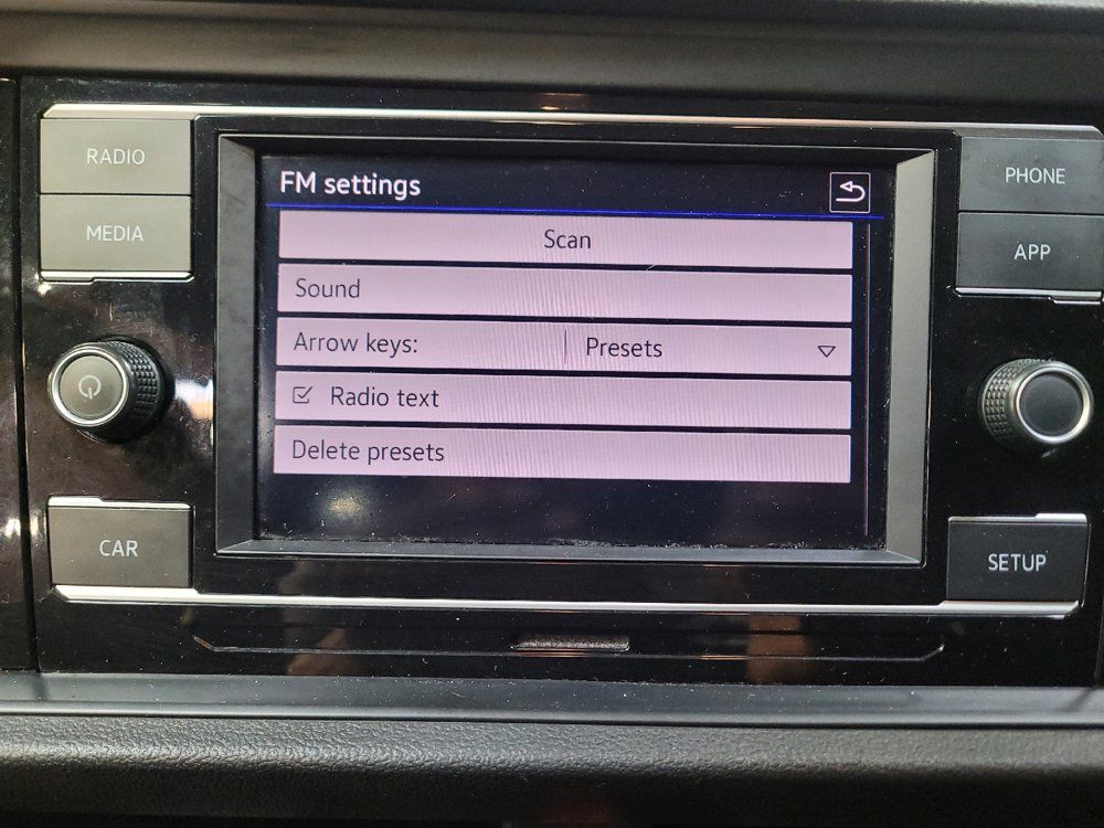 Used 2019 Volkswagen Jetta GLI FWD image 25