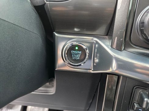 Used 2021 Ford F150 Lariat w/ Equipment Group 502A High AWD/4WD image 25