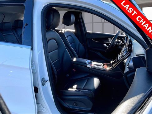 Used 2020 Mercedes-Benz GLC 300 4MATIC image 7