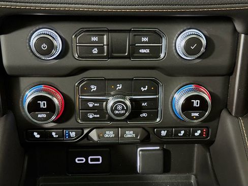 Used 2024 GMC Yukon AT4 w/ AT4 Premium Plus Package image 15