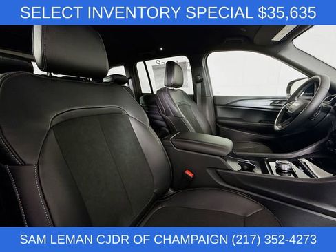 New 2025 Jeep Grand Cherokee Altitude image 26