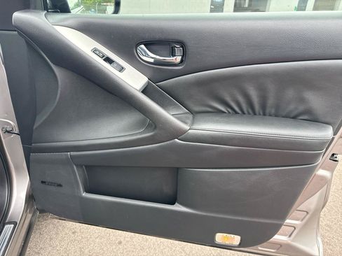 Used 2009 Nissan Murano SL w/ Leather Pkg AWD/4WD image 25
