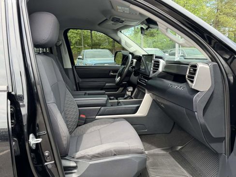 Used 2022 Toyota Tundra SR5 AWD/4WD image 12