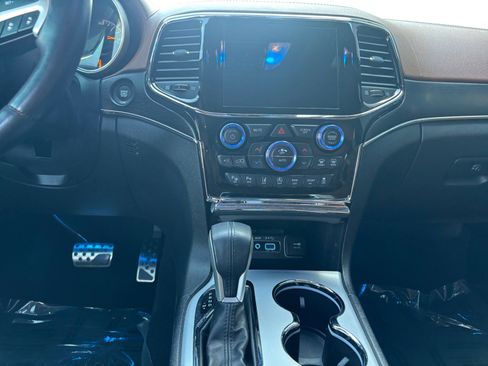 Used 2020 Jeep Grand Cherokee Summit image 11