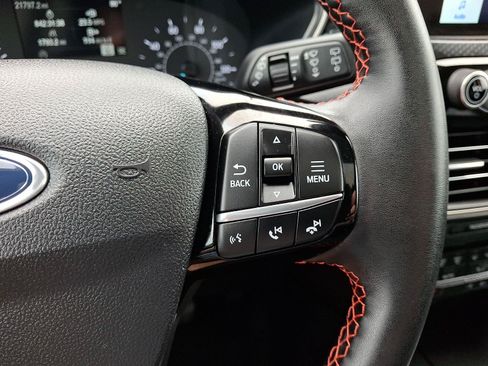 Certified 2022 Ford Escape SEL w/ SEL Stealth AWD Package image 21