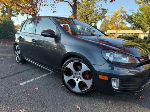 Used 2013 Volkswagen GTI 4-Door FWD image 4