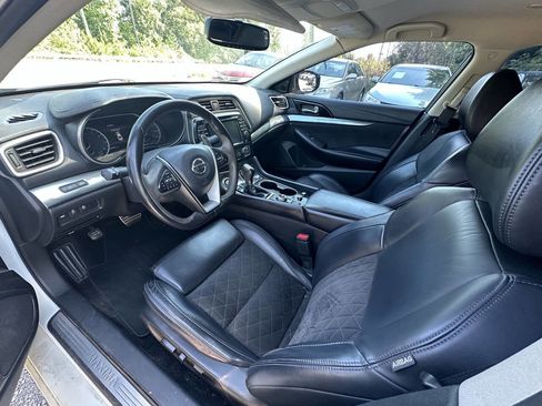 Used 2016 Nissan Maxima SR FWD image 10