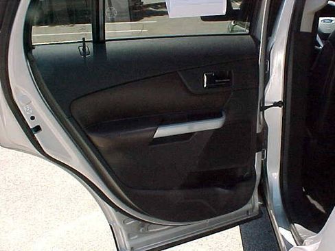 Used 2013 Ford Edge Limited AWD/4WD image 13