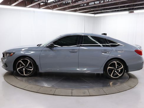 Used 2022 Honda Accord Sport image 4