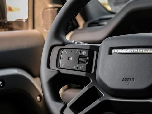 New 2026 Land Rover Defender 110 X-Dynamic SE AWD/4WD image 21