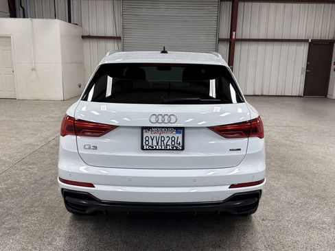 Used 2022 Audi Q3 2.0T Premium w/ Convenience Package image 16