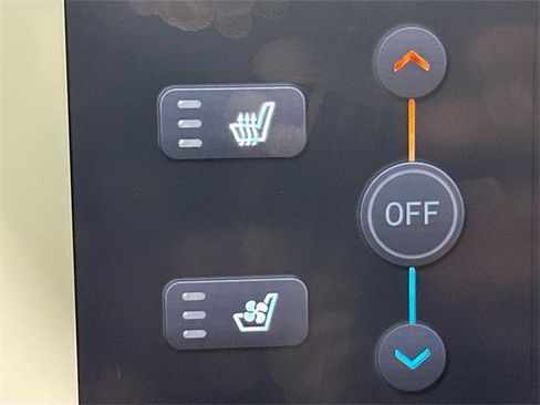 Used 2022 Hyundai Ioniq 5 Limited w/ Cargo Package image 18