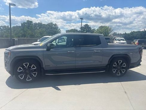 Used 2026 GMC Sierra EV Denali AWD/4WD image 2