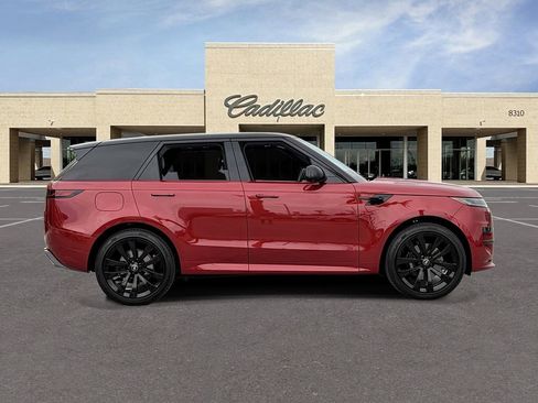 Used 2025 Land Rover Range Rover Sport Dynamic SE AWD/4WD image 4