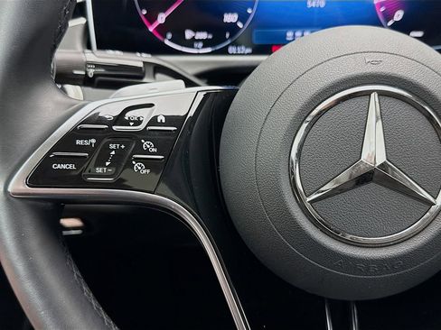 Used 2025 Mercedes-Benz E 350 Sedan image 11