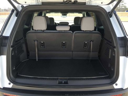 New 2026 GMC Acadia Elevation w/ LPO, Floor Liner Package FWD image 25