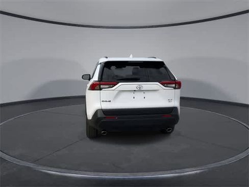 Used 2025 Toyota RAV4 XLE image 7