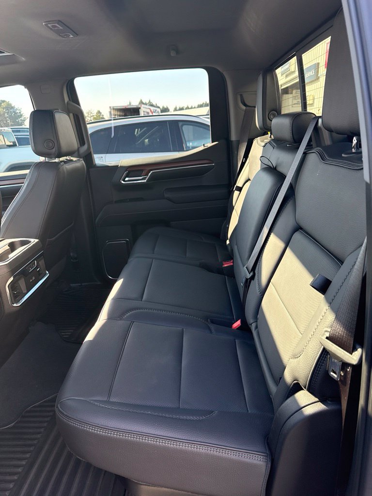 Used 2023 GMC Sierra 1500 Denali w/ Denali Reserve Package AWD/4WD image 9