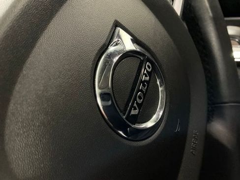 Certified 2024 Volvo XC60 B5 Plus w/ Climate Package AWD/4WD image 44