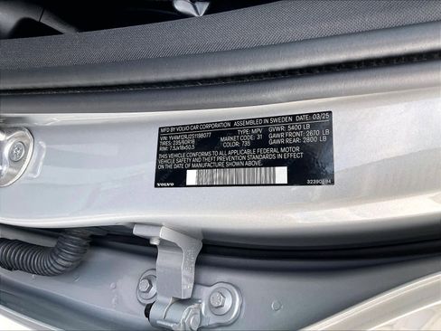 Used 2025 Volvo XC60 B5 Core image 34