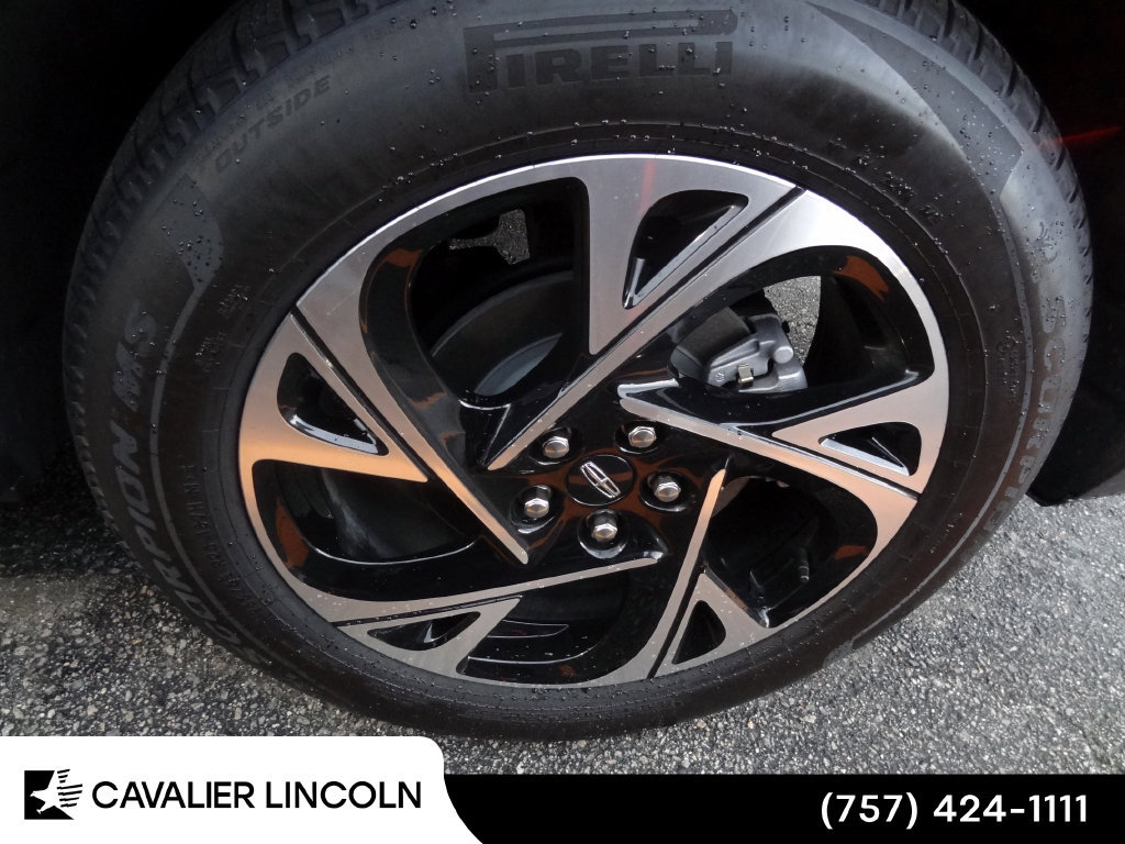 Used 2026 Lincoln Nautilus Premier w/ Equipment Group 102A AWD/4WD image 19