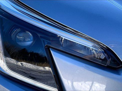 Used 2023 Subaru Forester Sport image 32