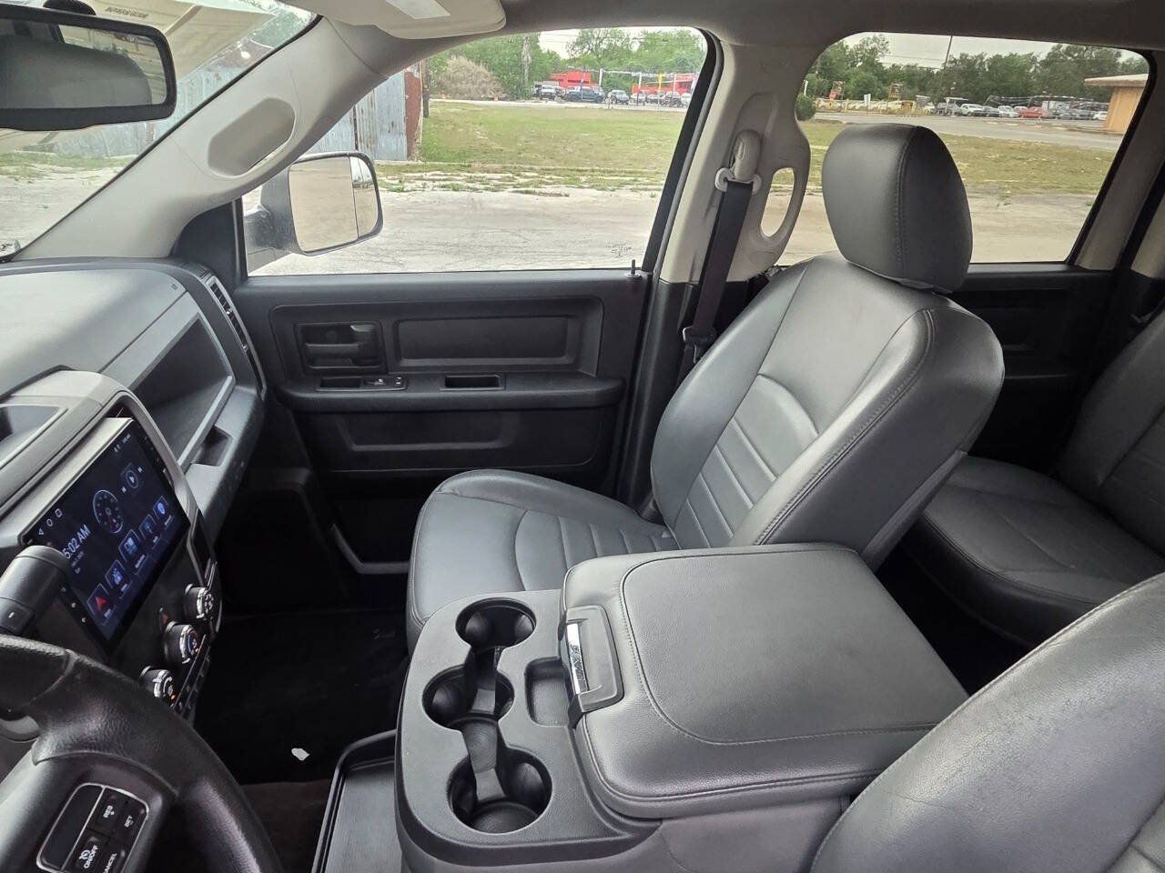 Used 2016 RAM 2500 Tradesman w/ Popular Equipment Group RWD image 17