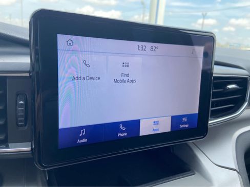 Used 2020 Ford Explorer XLT w/ Equipment Group 202A AWD/4WD image 27