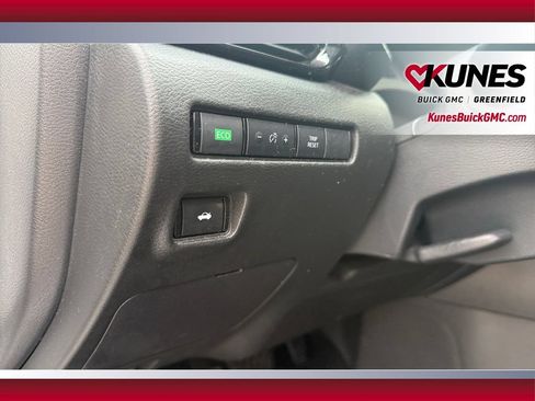 Used 2024 Nissan Sentra SV FWD image 19