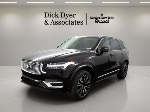 Certified 2025 Volvo XC90 T8 Plus w/ Protection Package Premier image 3