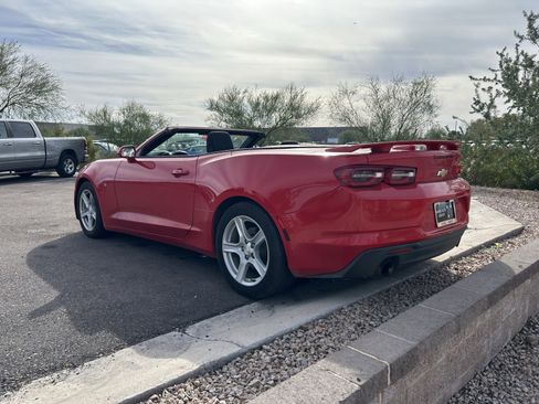 Used 2020 Chevrolet Camaro LT image 5