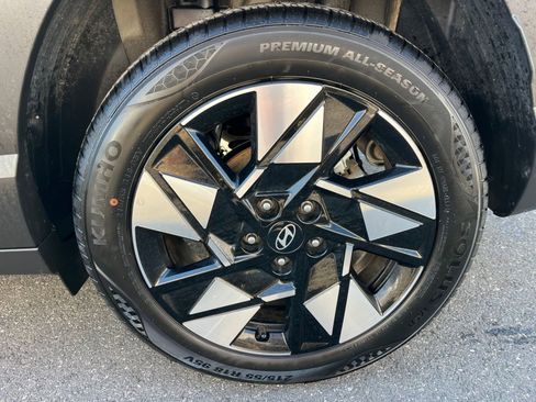 Used 2025 Hyundai Kona SEL image 31